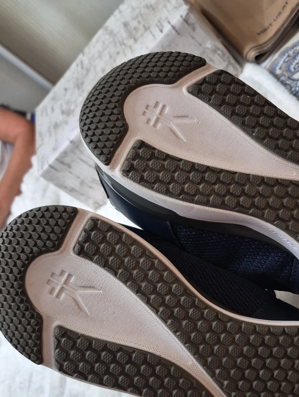 Kuru Cloud + Quantum 2 Men's Sz 12 Wide Orthopedic Walking Pickleball Shoes $169